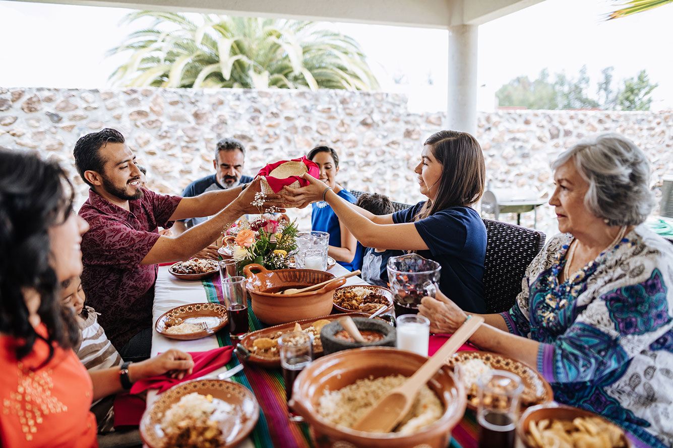 mexican family dinner